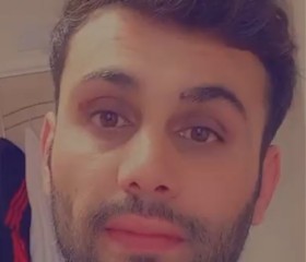 Khafan, 32, Cardiff