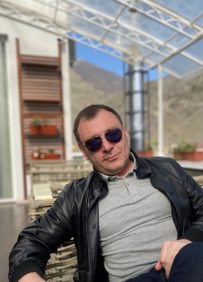Вадим из Сургута 48 лет