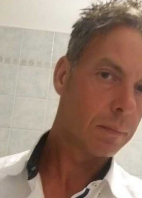 Stefano, 52, Repubblica Italiana, Milano