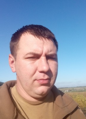 Константин из Богучара 33 года