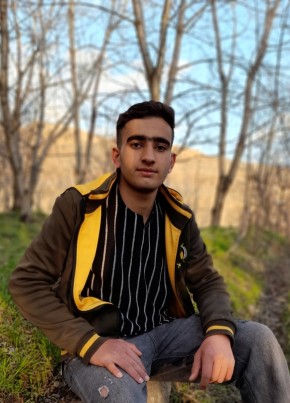 Ahmad, 22, كِشوَرِ شاهَنشاهئ ايران, قَصَبِهِ كَرَج