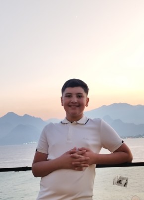 Bilal Bingöl из Esenyurt 21 год