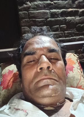 Puran Das, 41, India, Ahmedabad