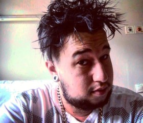 Andonird, 31, San Adrian