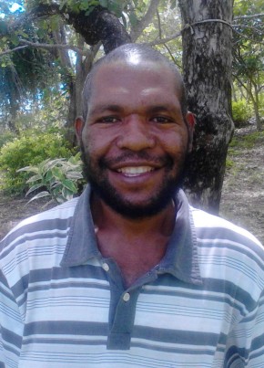 Timothy Hanahihi, 38, Papua New Guinea, Goroka