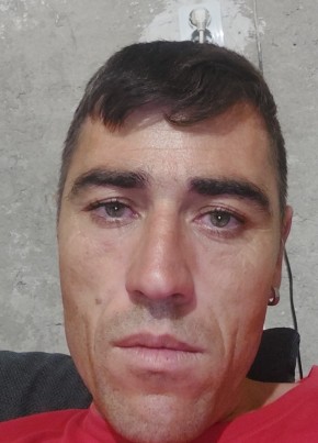 Ionuț, 36, Република България, Русе