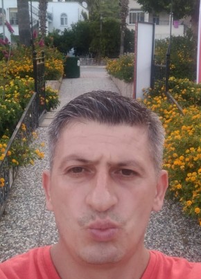 Alico, 40, Türkiye Cumhuriyeti, İzmir