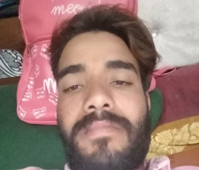 Rajesh, 18, New Delhi