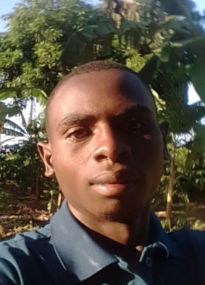 Alanquizlet, 25, Uganda, Kampala