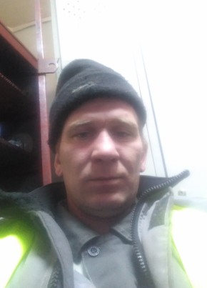 Евгений, 41, Россия, Усть-Омчуг