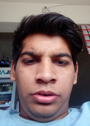 Bhavesh, 18, India, Ahmedabad