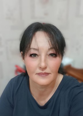 Лейла из Майския 50 лет