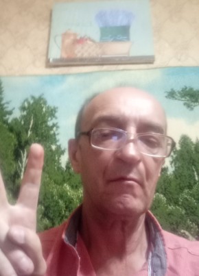 Александр, 62, Россия, Холмская