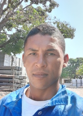 Lucas, 34, República Federativa do Brasil, Serra