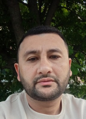 Эльнур из Павловск (Воронежской обл.) 37 лет