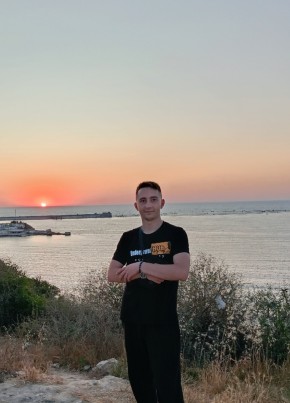 Кирилл из Вологды 25 лет