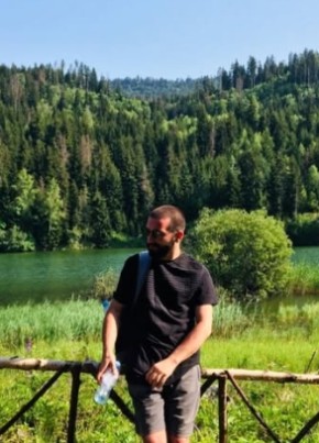 davit из თბილისი 30 лет