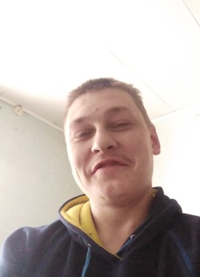 Максим, 31, Россия, Карпогоры