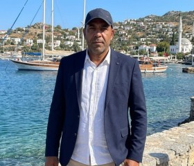 مدحت فاروق, 48, Banha