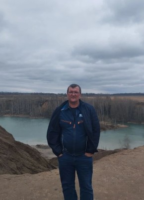 Виталий из Новомосковска 48 лет