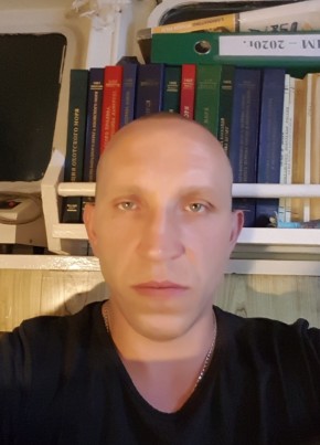 Александр, 35, Россия, Невельск