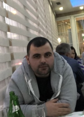 taxhami, 37, Albania, Kukës