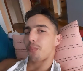 Andrei gabriel , 27, Matelica