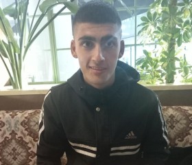 Hjobo, 22, Janin
