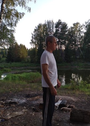 Вова, 76, Россия, Красноуфимск