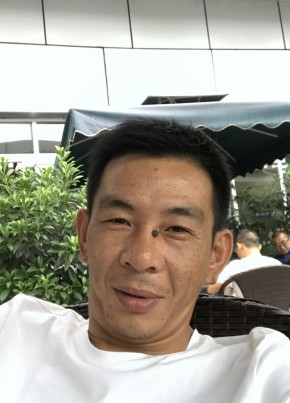 鲍静达, 39, 中华人民共和国, 昆明市