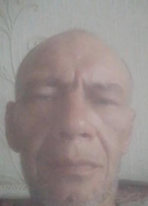 Кирилл из Заинска 55 лет