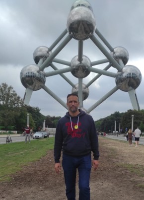 Simo, 44, Koninkrijk België, Brussel