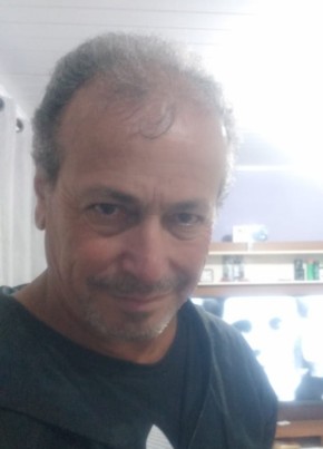 Jonas Valentim из Curitiba 60 лет