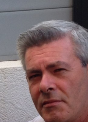 raccardi, 57, République Française, Sainte-Maxime