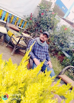 Mahmoud, 25, Groussherzogtum Lëtzebuerg, Stad Lëtzebuerg