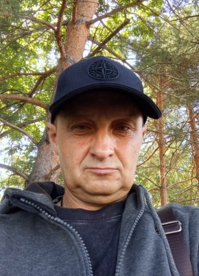 Давид из Арсеньева 56 лет