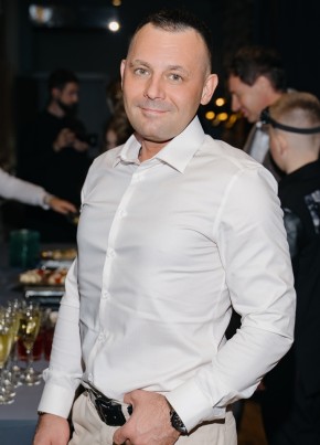Михаил из Санкт-Петербурга 46 лет