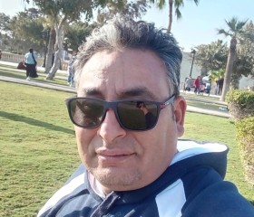 Khaled, 48, Alexandria