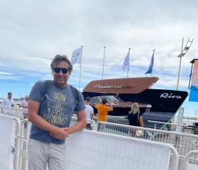 Vlad, 46, Hamilton