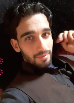 Asmat Khan , 25, پاکستان, کراچی