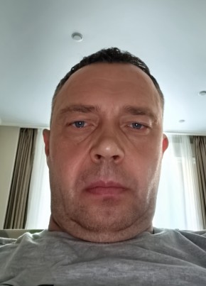 Андрей из Челябинска 48 лет