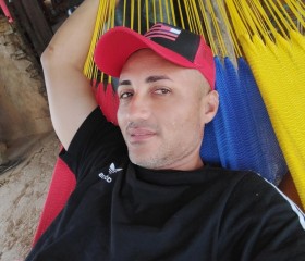 Nigle Romero, 38, Valencia