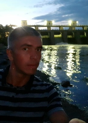 Александр, 34, Россия, Каменск-Уральский