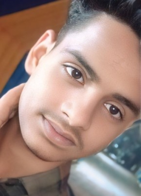 Aryan, 18, India, Siliguri