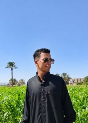 محمد из قوص 18 лет