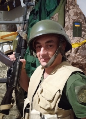 Артем Бондаренко, 30, Україна, Умань