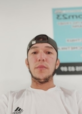 Алик из Краснодара 27 лет