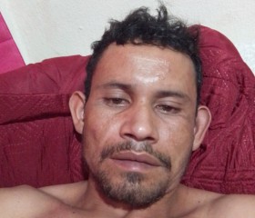 Ernando Ademar, 18, Araguari