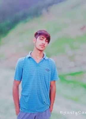 Lover boy, 18, India, Srinagar (Kashmir)