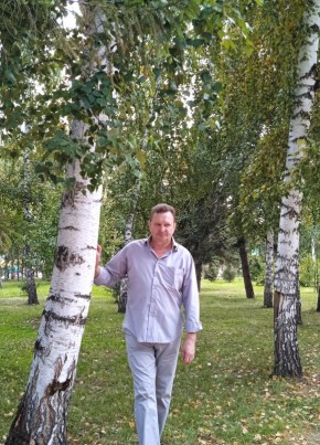 Юрий Гусельников из Барнаула 18 лет